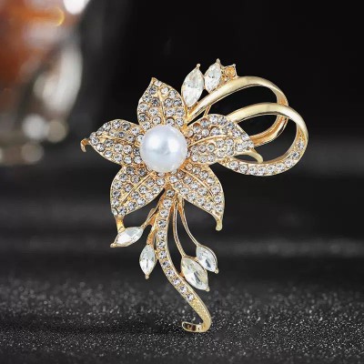 Flower Crystal Pearl Brooch