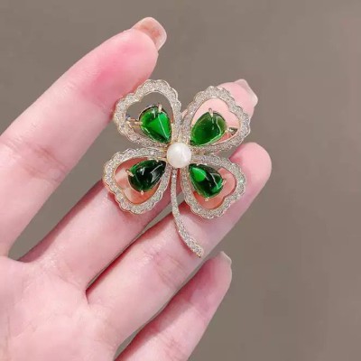 Four Leaf Clover Brooch