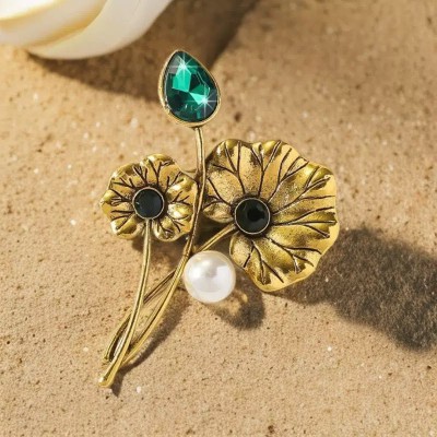 Lotus Leaf Brooch