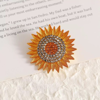 Bee Sunflower Brooch