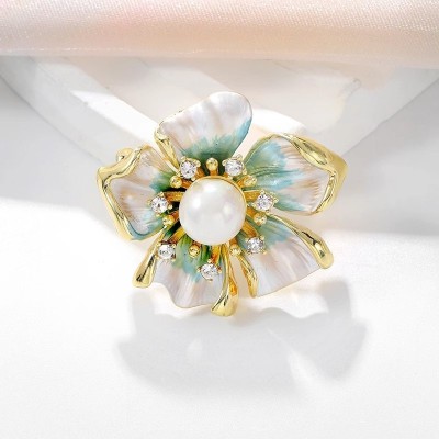 Flower Pearl Brooch